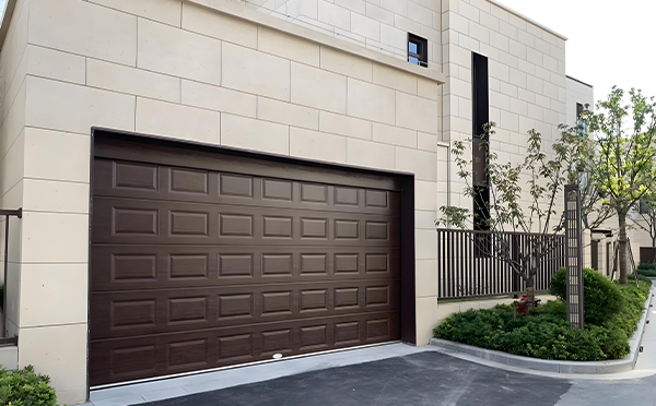 红山街道车库门