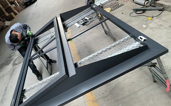 红山街道排烟窗