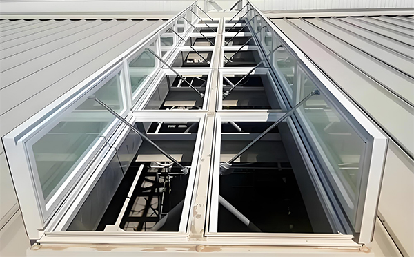 红山街道排烟天窗