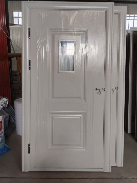 红山街道学校教室门