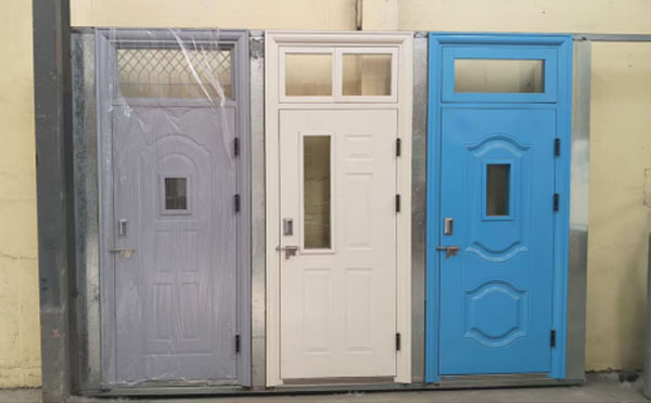 红山街道学校教室门