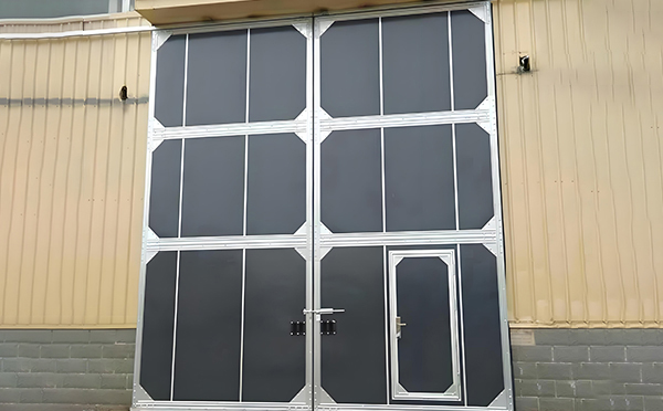 厂房红山街道工业门选择与维护全解析：提升效率与安全的关键要素