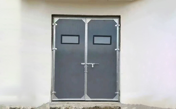 红山街道工业门在高温作业区域的运行表现